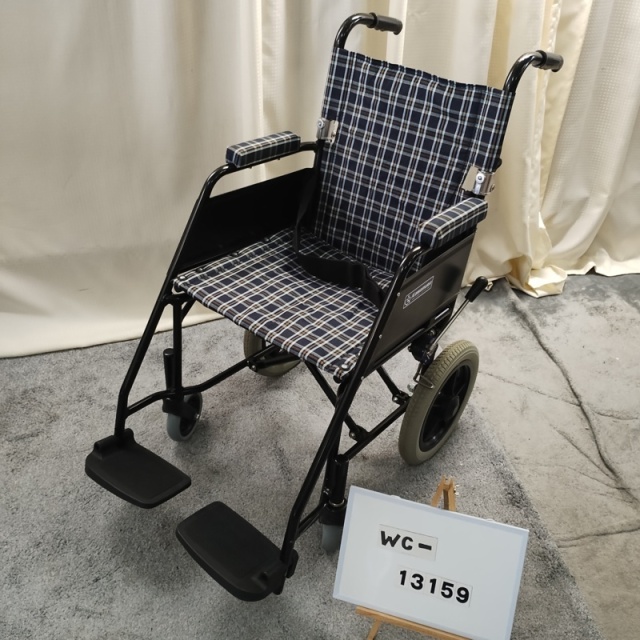 【Bランク 中古 車椅子】カワムラサイクル 介助式車椅子 KZ16-40 (WC