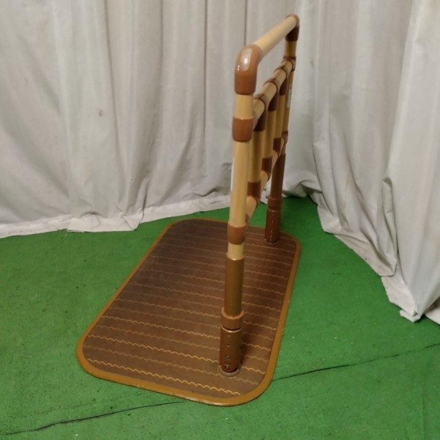 【Bランク 中古 手すり】山崎産業 楽起(らっきぃ) 縦型 YM-155L-ID (