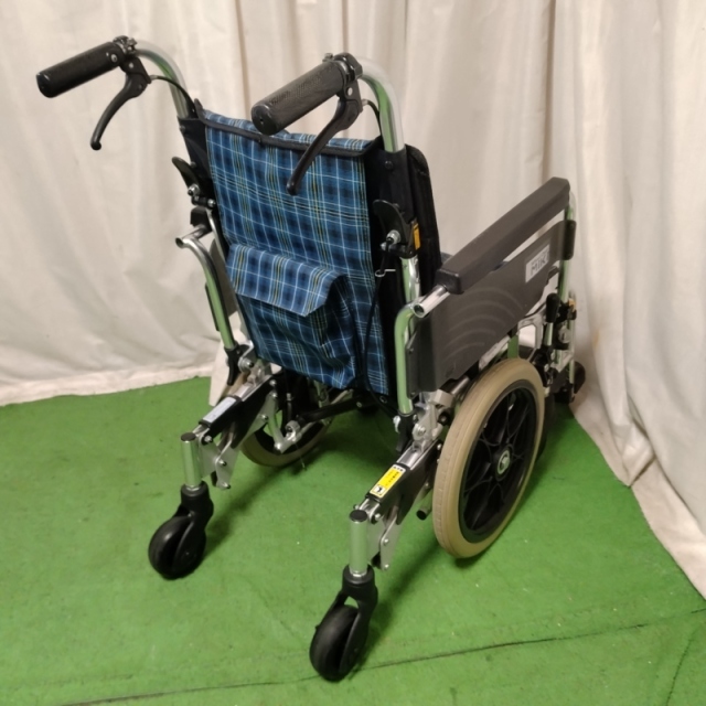 【Bランク 中古 車椅子】 ミキ 介助式 車椅子 SKT-6 (WC-13207)