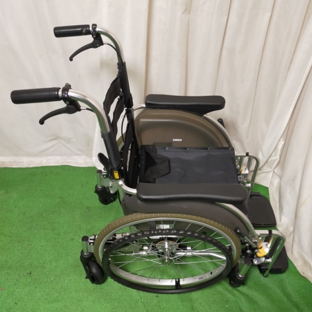 【Bランク 中古 車椅子】ミキ 自走式車椅子 SKT-5(WC-13196)