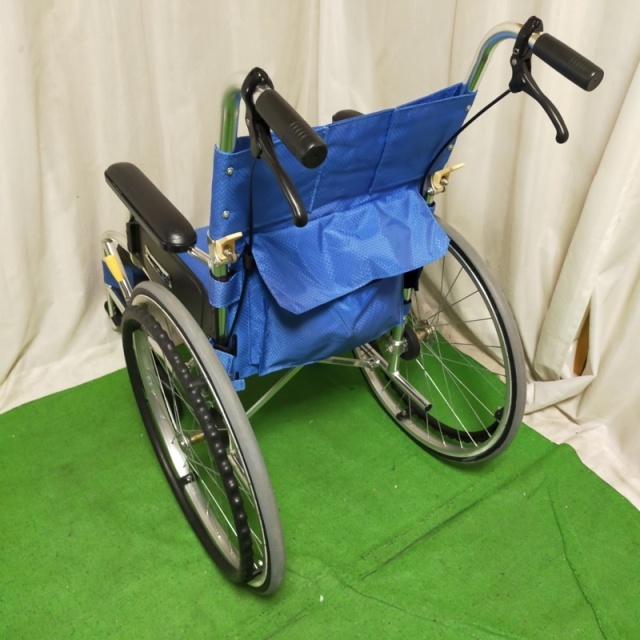 Bランク 中古 車椅子】日進医療器 自走式車椅子 NA-L8α Aパッケージ
