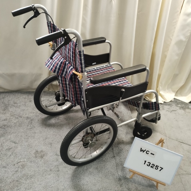 ◆受渡限定◆【中古品】 車椅子 日進医療器 NEO-2 介助用 アルミ製 介助用車いす NEO-2 | 車いす通販のロッキー