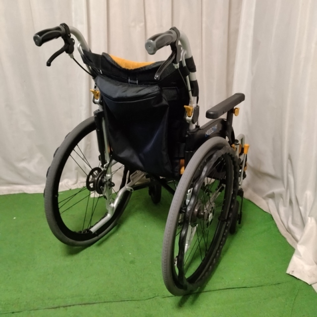 【中古】　車椅子　 中古 車椅子 Aランク】松永製作所 自走式車椅子 ネクストコア・プチ