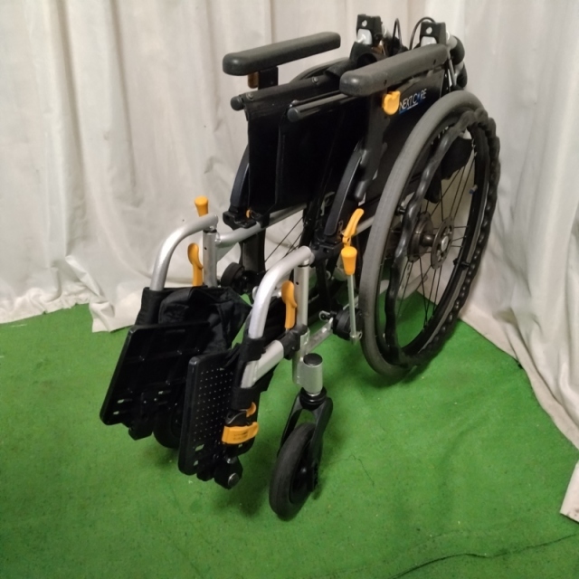 【中古】　車椅子　 Aランク 中古 車椅子】松永製作所 介助式車椅子 AR-301(42幅) (WC-13254)