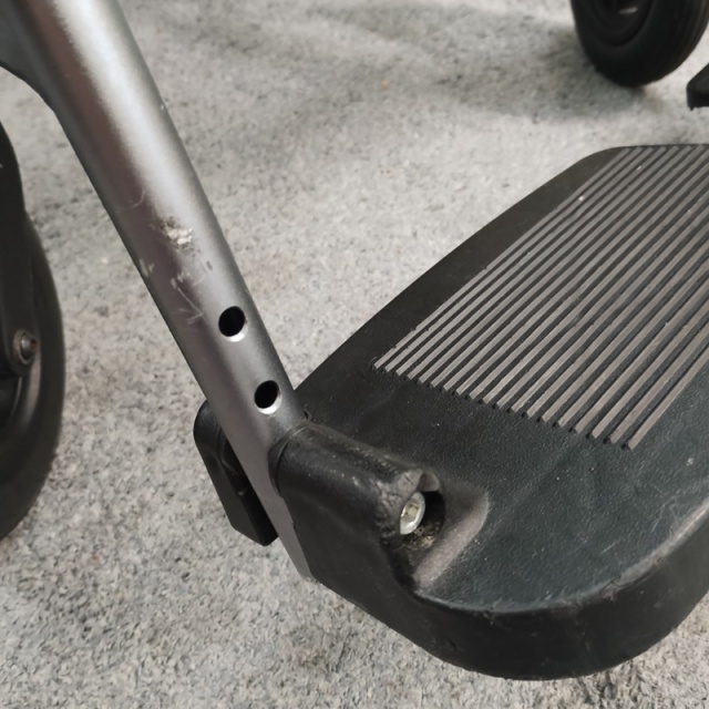 【Bランク 中古 車椅子】ミキ 自走式車椅子 カルッタ CRT-1PU (WC-13