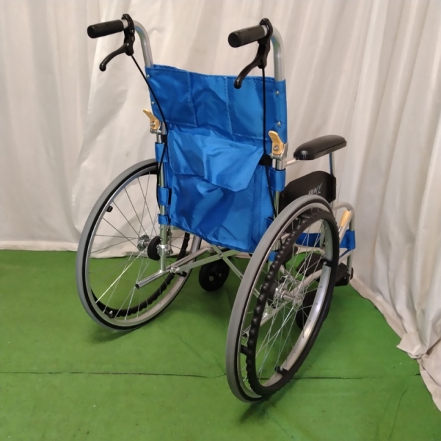 Bランク 中古 車椅子】日進医療器 自走式車椅子 NA-L8α Aパッケージ