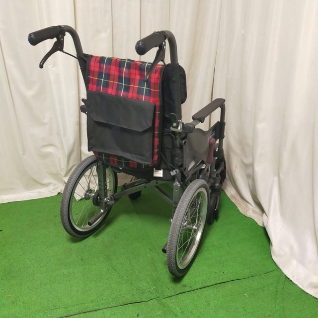 Bランク 中古 車椅子】カワムラサイクル 介助式車椅子 モダンA-style