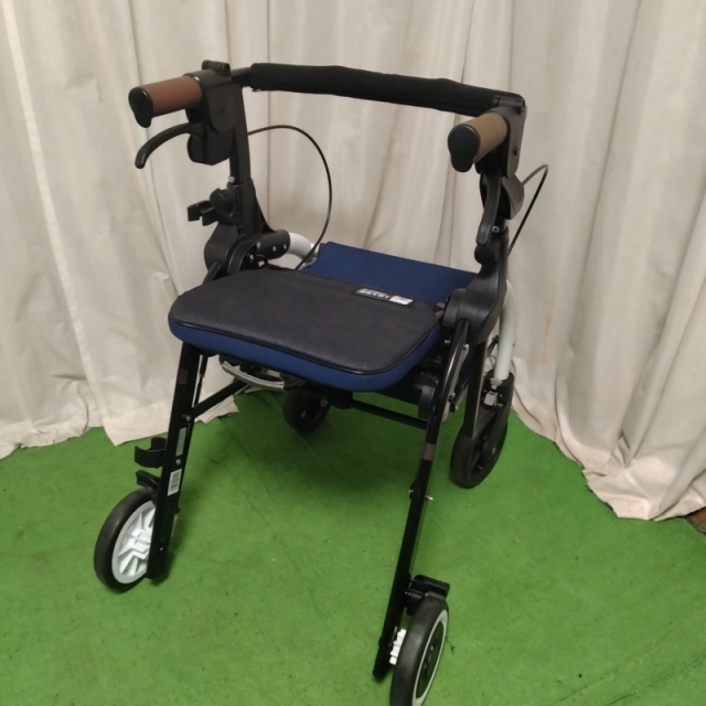 【Bランク 中古 歩行器】幸和製作所 ジスタWAW33 (HK-5979)