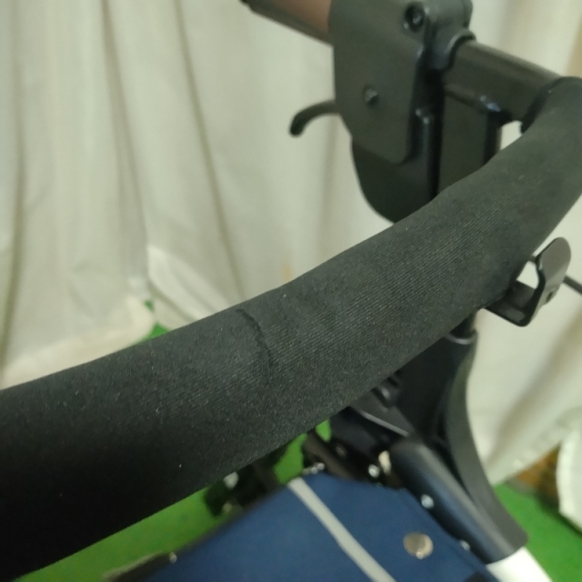 【Bランク 中古 歩行器】幸和製作所 ジスタWAW33 (HK-5979)