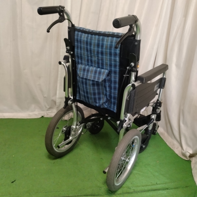 【Bランク 中古 車椅子】ミキ 介助式 車椅子 SKT-2 (WC-13266)