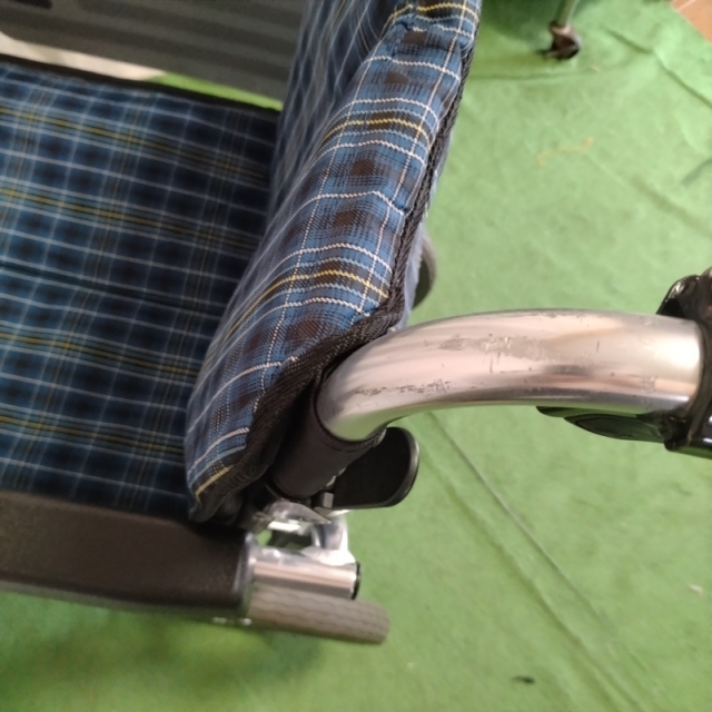 【Bランク 中古 車椅子】ミキ 介助式 車椅子 SKT-2 (WC-13266)