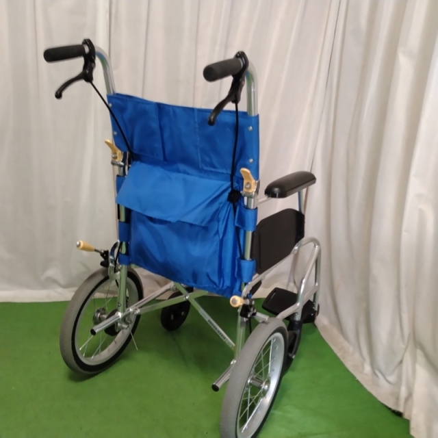 【Bランク 中古 車椅子】日進医療器 介助式車椅子 NAH-L7α Aパッケ