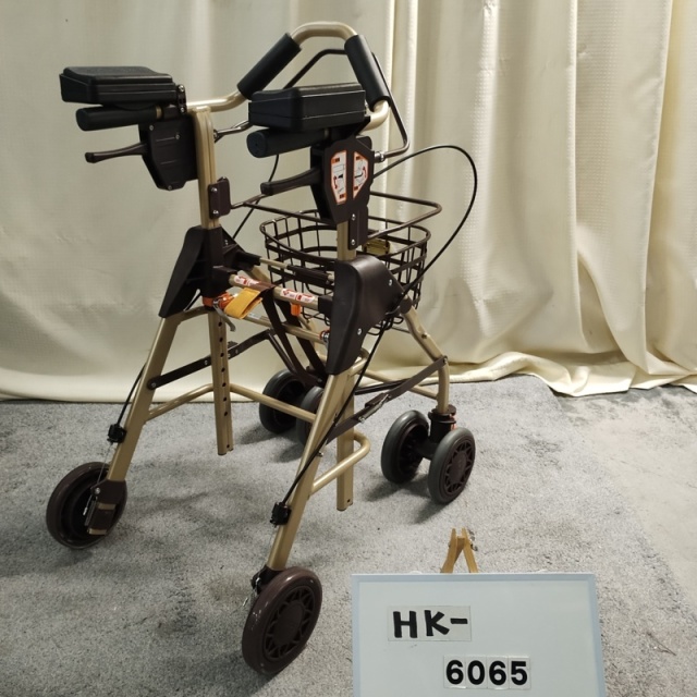 【Bランク 中古 歩行器】幸和製作所 テイコブリトルホームF WAW18 (H