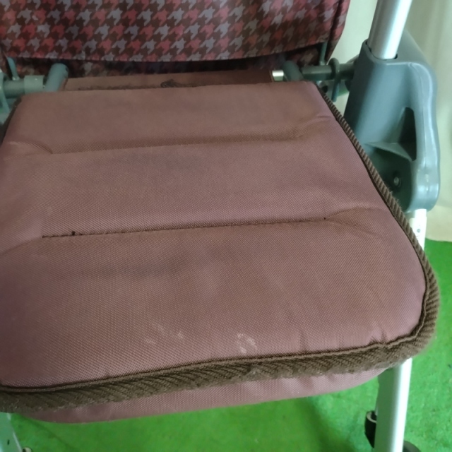 【Bランク 中古 歩行器】幸和製作所 テイコブリトルスリム WAW04 (HK