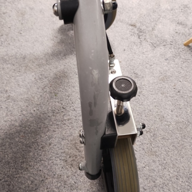 【Aランク 中古 歩行器】ウェルパートナーズ ラビットWA-1 (HK-6091)