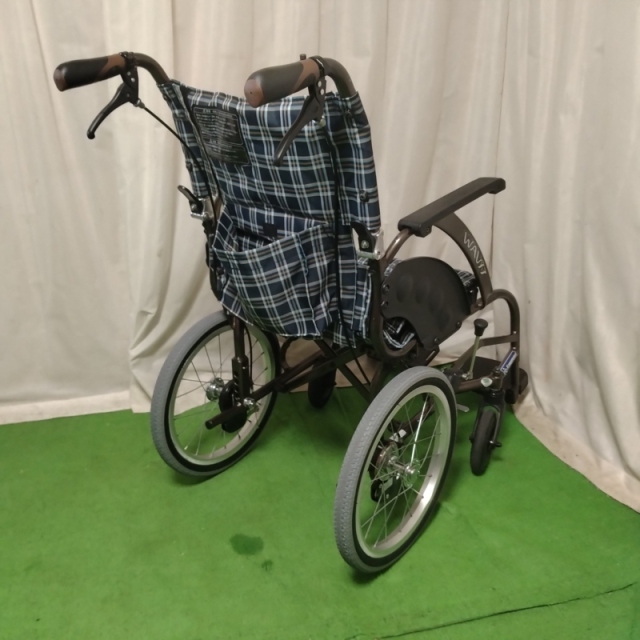 【Bランク 中古 車椅子】カワムラサイクル 介助式車椅子 ウェイビッ