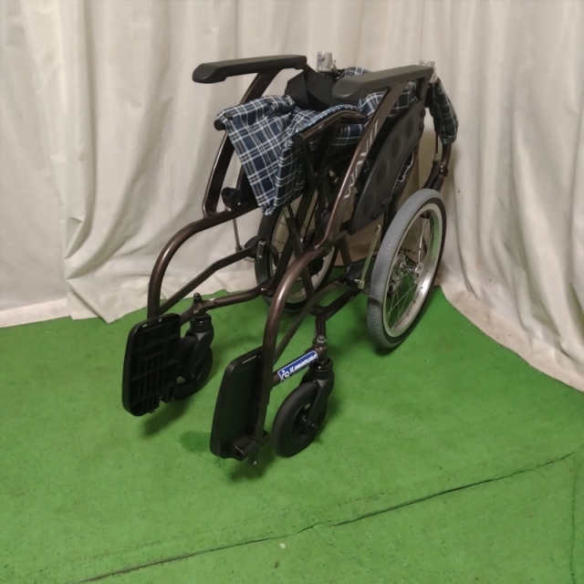 【Bランク 中古 車椅子】カワムラサイクル 介助式車椅子 ウェイビッ