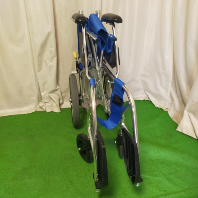 【Bランク 中古 車椅子】日進医療器 介助式車椅子 NAH-L7α Aパッケ