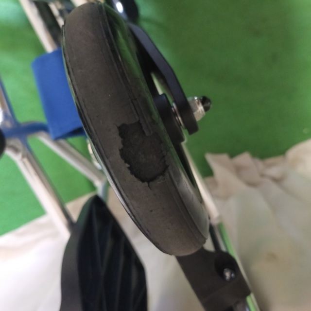 【Bランク 中古 車椅子】日進医療器 介助式車椅子 NAH-L7α Aパッケ