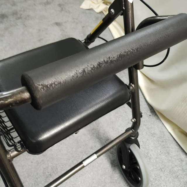 【Aランク 中古 歩行器】竹虎ヒューマンケア ハッピーミニトール (HK