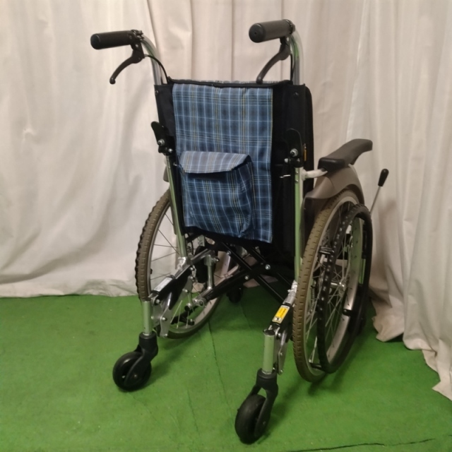 【Bランク 中古 車椅子】ミキ 自走式車椅子 SKT-5(WC-13409)