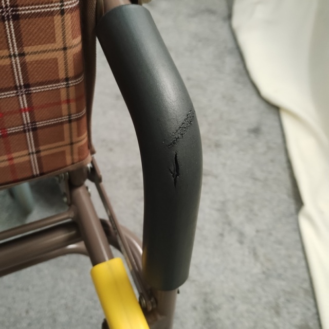 【Bランク 中古 歩行器】島製作所 シンフォニーSP (HK-6240)