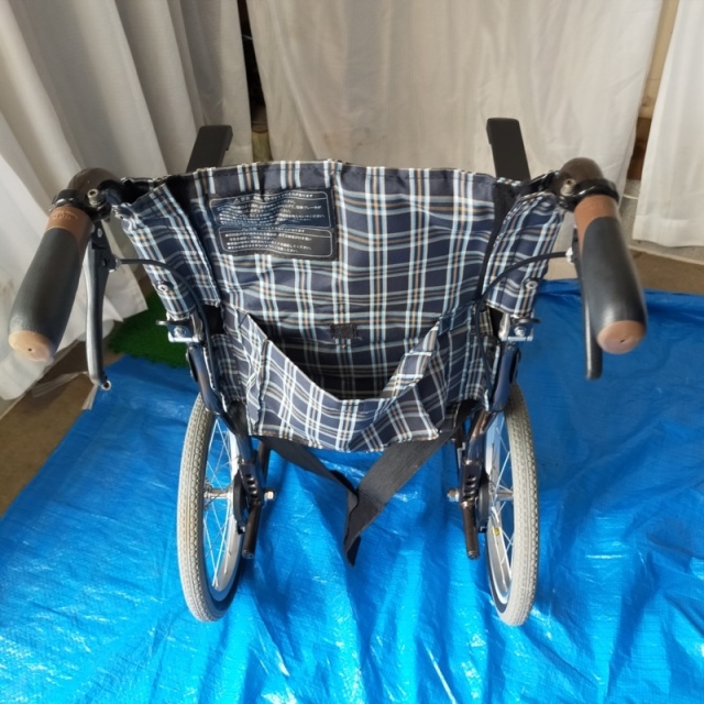 【Bランク 中古 車椅子】カワムラサイクル 介助式車椅子 ウェイビッ