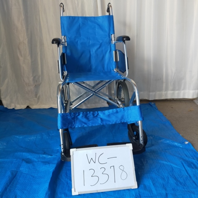 【Bランク 中古 車椅子】日進医療器 介助式車椅子 NAH-L7α Aパッケ
