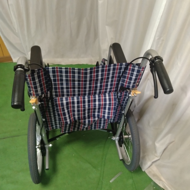 【Bランク 中古 車椅子】 日進医療器 介助式 車椅子 NEO-2 (WC-13423