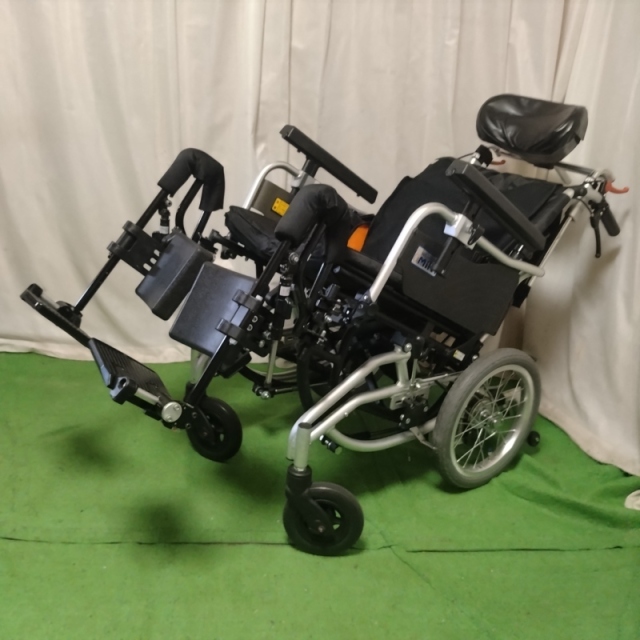 【Bランク 中古 ティルト車椅子】ミキ SKT-Plus ABS (WC-13419)