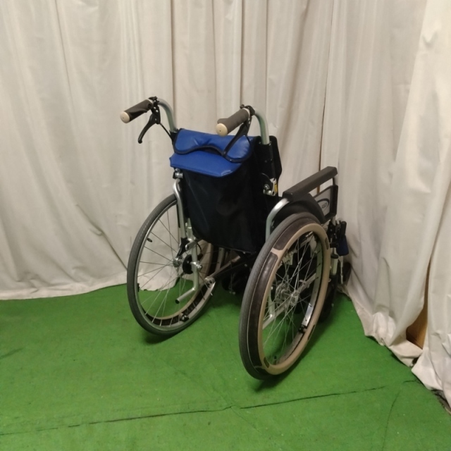 【Bランク 中古 車椅子】ミキ 自走式車椅子 SKT-400B (WC-13410)