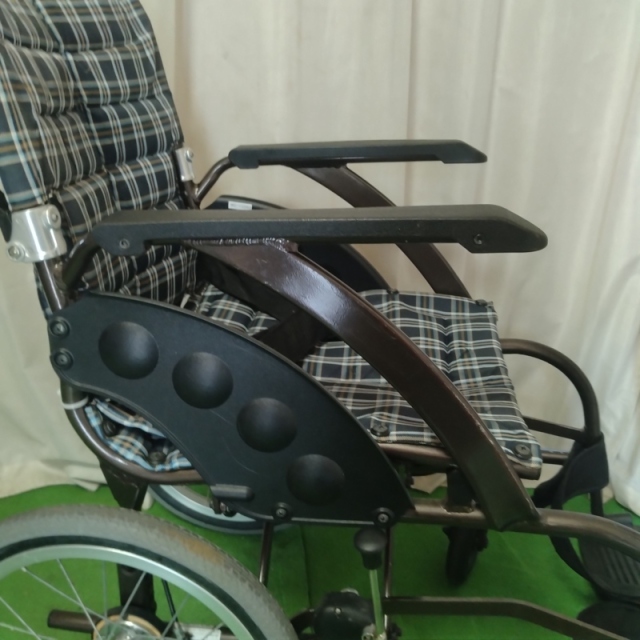 Bランク 中古 車椅子】カワムラサイクル 介助式車椅子 ウェイビット