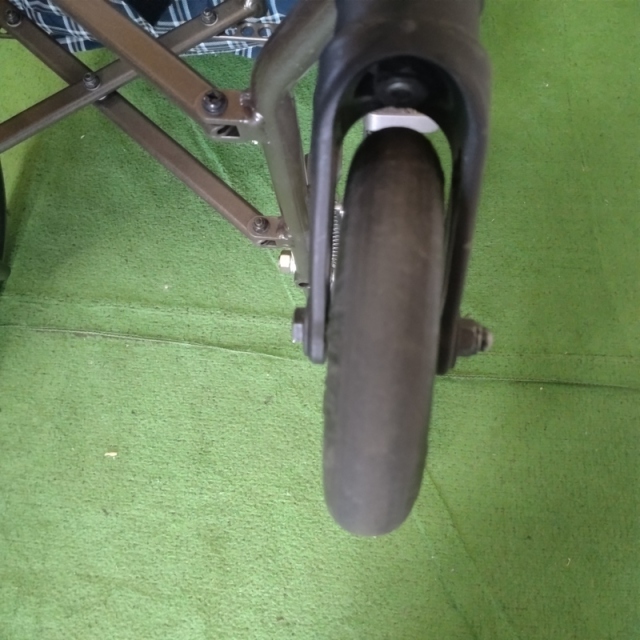 【Bランク 中古 車椅子】カワムラサイクル 介助式車椅子 ウェイビッ