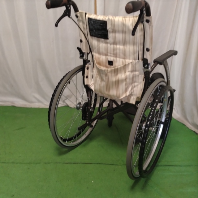 Bランク 中古 車椅子】カワムラサイクル 自走式車椅子 ウェイビット