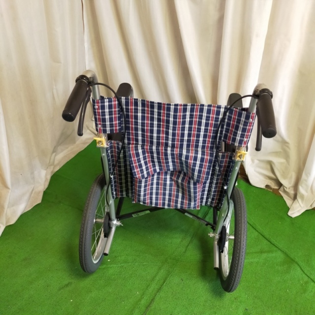【Bランク 中古 車椅子】 日進医療器 介助式 車椅子 NEO-2 (WC-13391