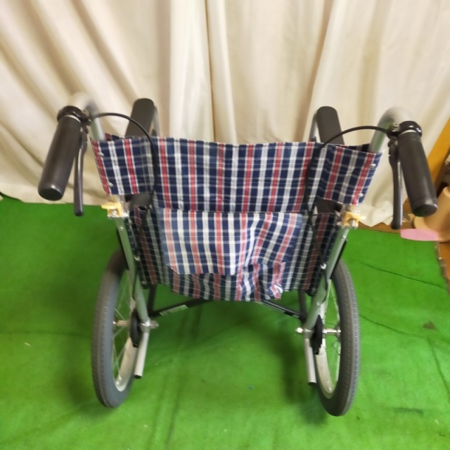 Bランク 中古 車椅子】 日進医療器 介助式 車椅子 NEO-2 (WC-13392)