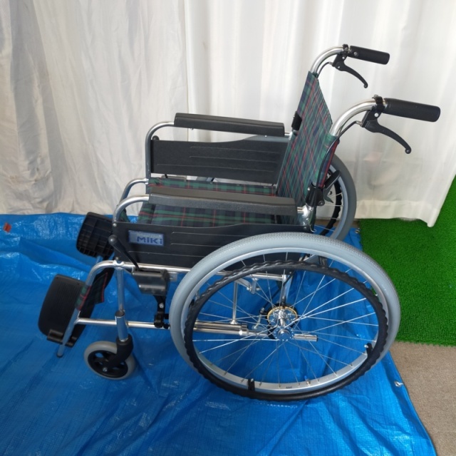 【Aランク 中古 車椅子】ミキ 自走式車椅子 MP-43JD (WC-13389)