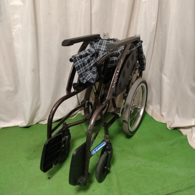 【Bランク 中古 車椅子】カワムラサイクル 介助式車椅子 ウェイビッ