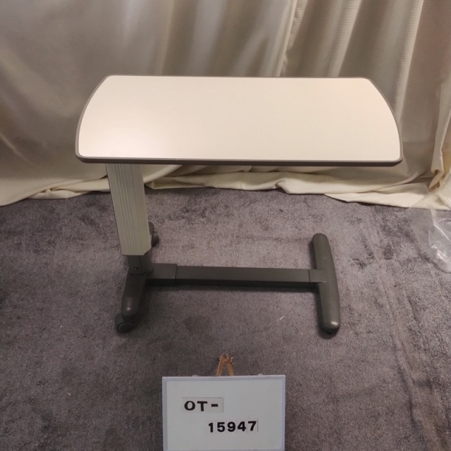【Aランク 中古 介護テーブル】パラマウントベッド サイドテーブル K