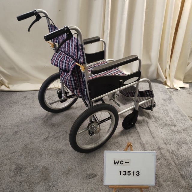 【Aランク 中古 車椅子】 日進医療器 介助式 車椅子 NEO-2 (WC-13513