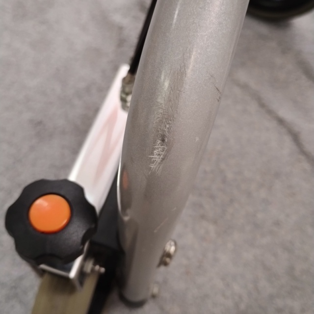 【Bランク 中古 歩行器】ウェルパートナーズ ラビット WA-5 (HK-6272