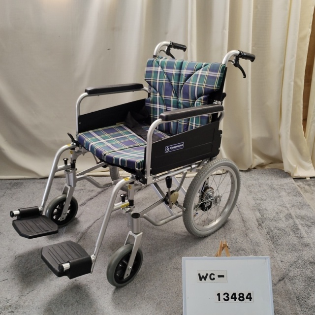 【Bランク 中古 車椅子】カワムラサイクル 介助式車椅子 KA816-45B-M