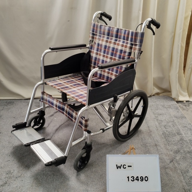 【Bランク 中古 車椅子】松永製作所 介助式車椅子 AR-380(46幅) (WC-