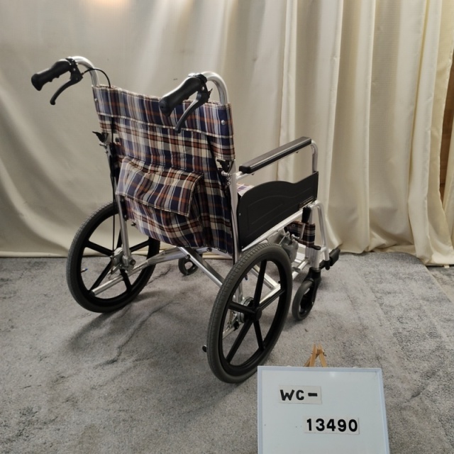 【Bランク 中古 車椅子】松永製作所 介助式車椅子 AR-380(46幅) (WC-