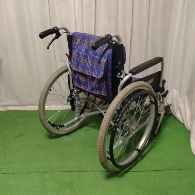 【Bランク 中古 車椅子】カワムラサイクル 自走式車椅子 KA822-45B-M