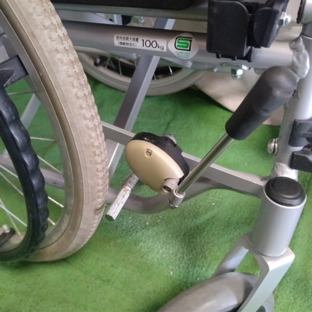 【Bランク 中古 車椅子】カワムラサイクル 自走式車椅子 KA822-45B-M