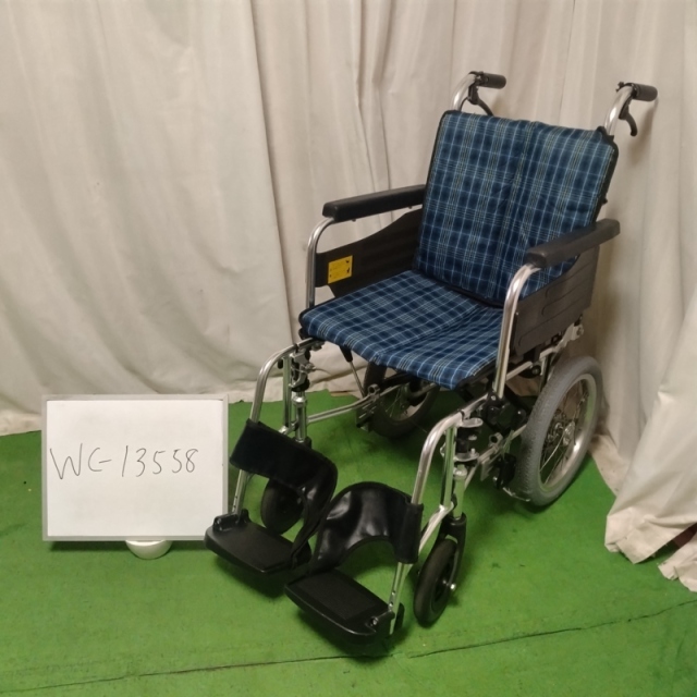 MiKi 介助用車椅子 ブルーチェック SKT-2 Aランク 中古 車椅子】ミキ 介助式 車椅子 Skit（スキット）SKT-2 (WC