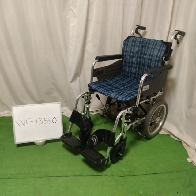 【Aランク 中古 車椅子】ミキ 介助式 車椅子 Skit（スキット）SKT-2 