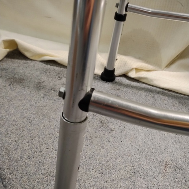 【Bランク 中古 歩行器】クリスタル産業 Ｕラインウォーカー AL-125A
