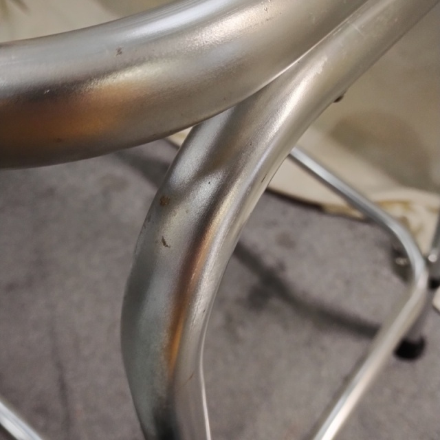 【Bランク 中古 歩行器】クリスタル産業 Ｕラインウォーカー AL-125A